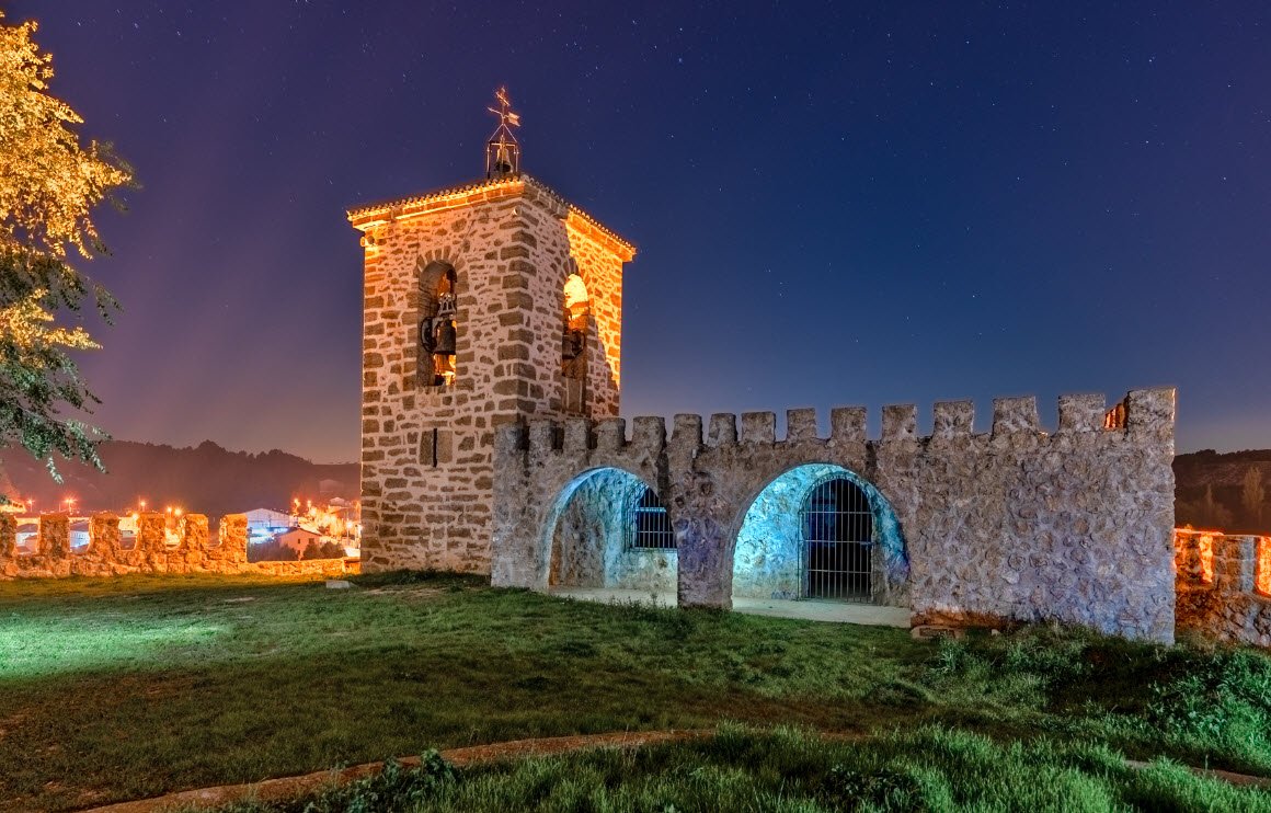 Castillo de Almoguera (en ruinas), Spain